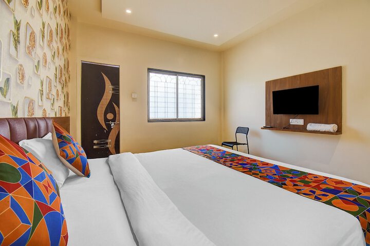 Room 16 of 25