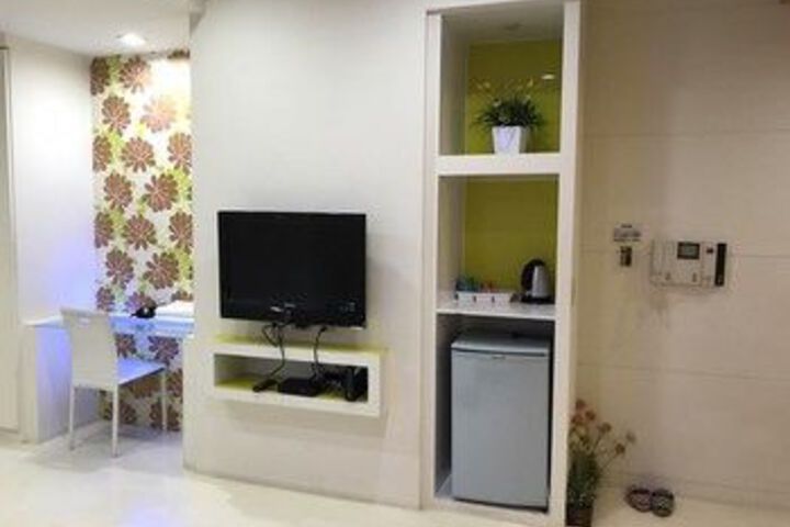 Room 9 of 89