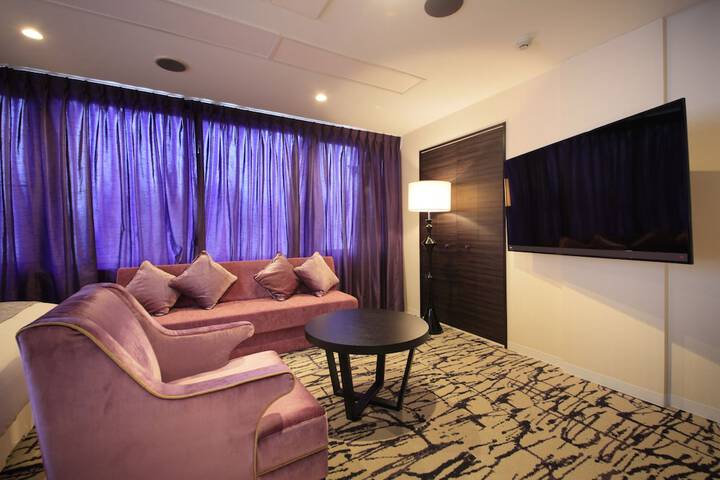 Room 43 of 54