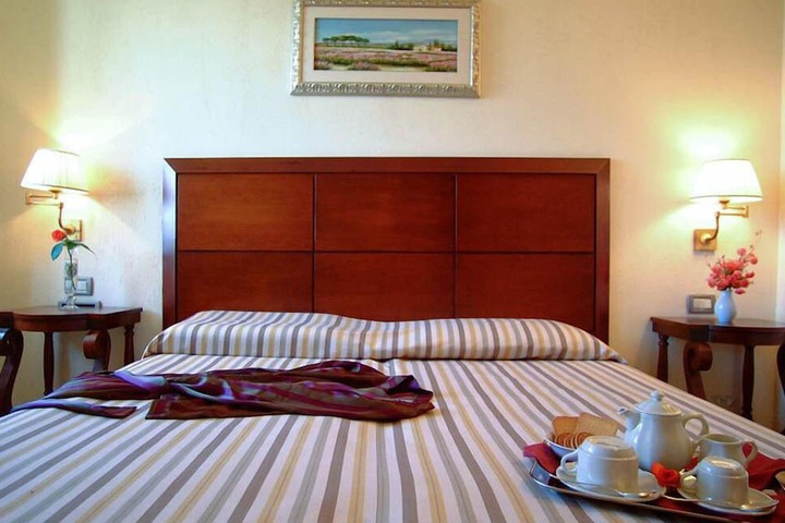 Room 7 of 52