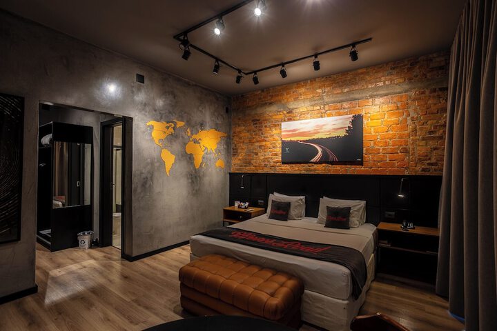 Room 43 of 135