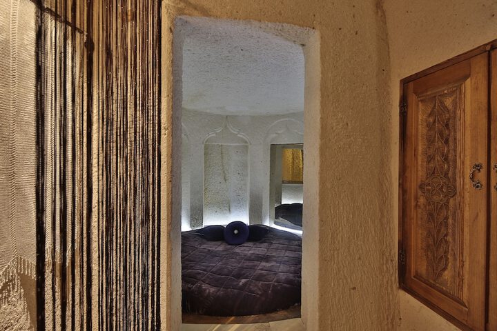 Room 11 of 53