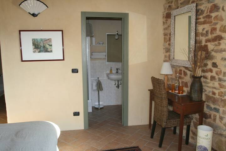 Room 15 of 43