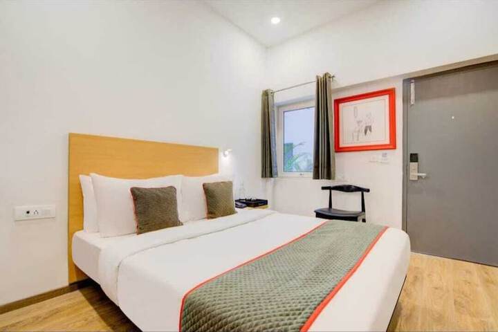 Room 8 of 23
