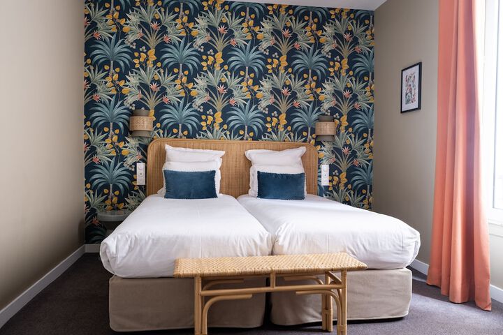 Room 20 of 53