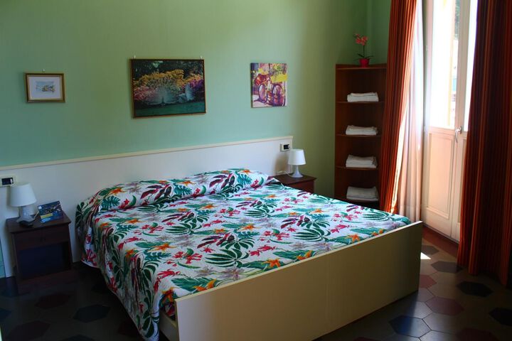 Room 38 of 107
