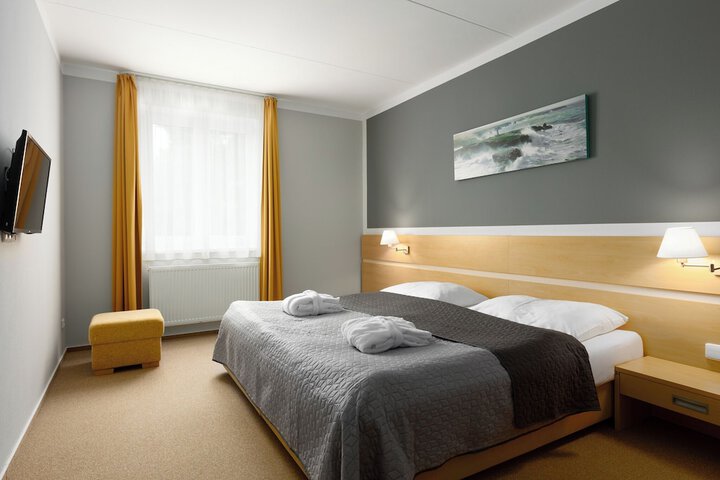 Room 5 of 30