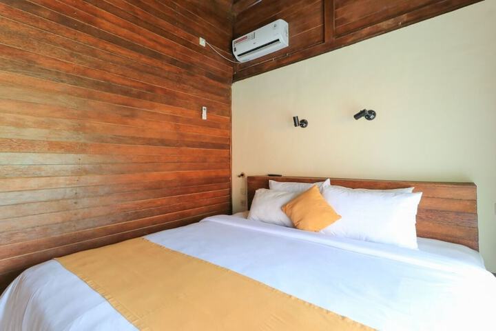 Room 7 of 51