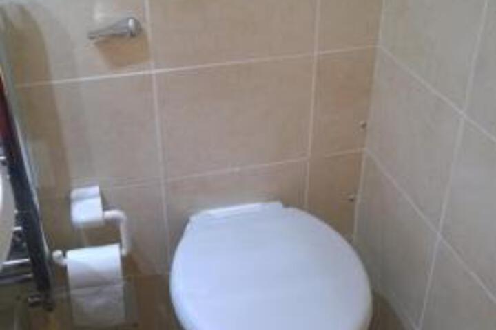 Hartshead Hotel