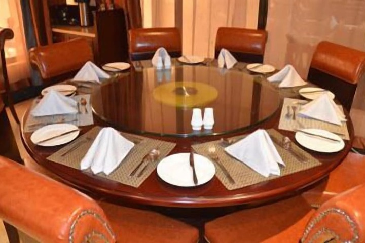 Dining 47 of 78