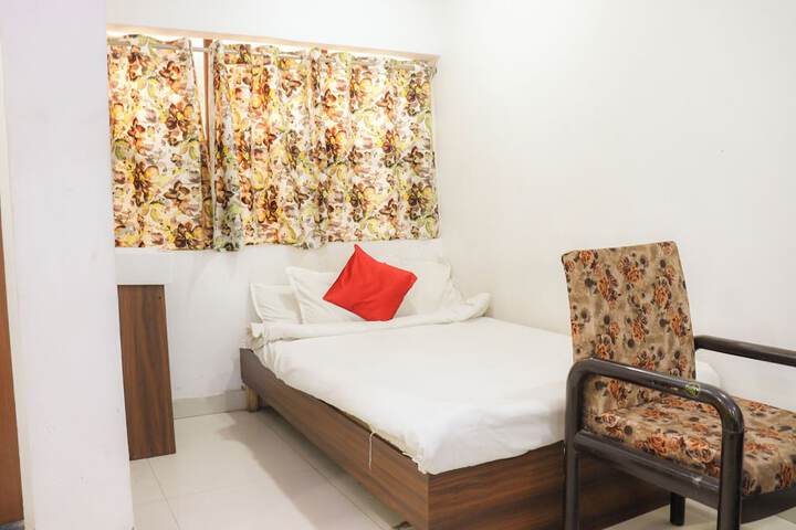 Room 45 of 82