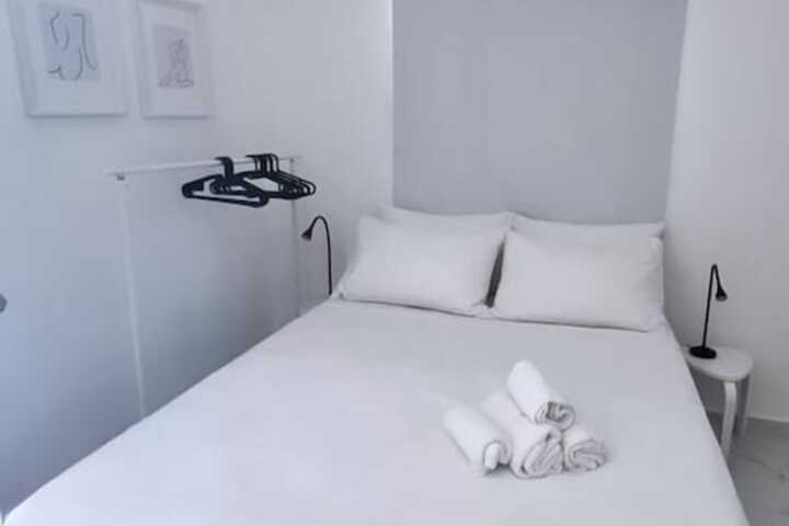 Room 6 of 37