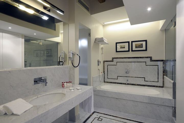 Bath Photo