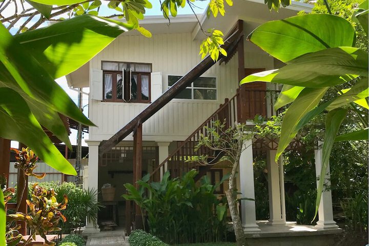 Baan Suan Amphawa