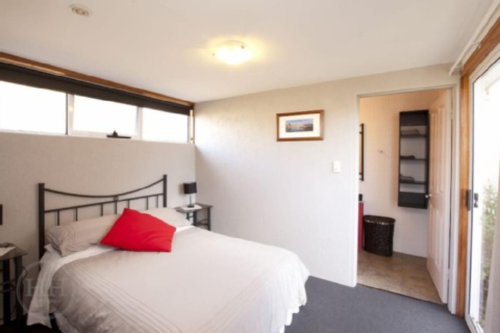 Room 48 of 168