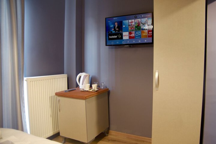 Room 19 of 25