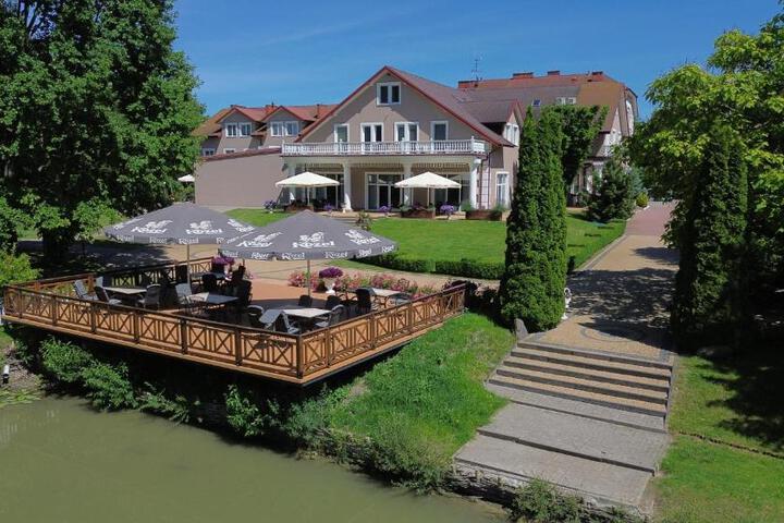 Hotel Chabrowy Dworek