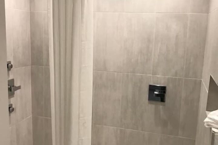 Bathroom shower
