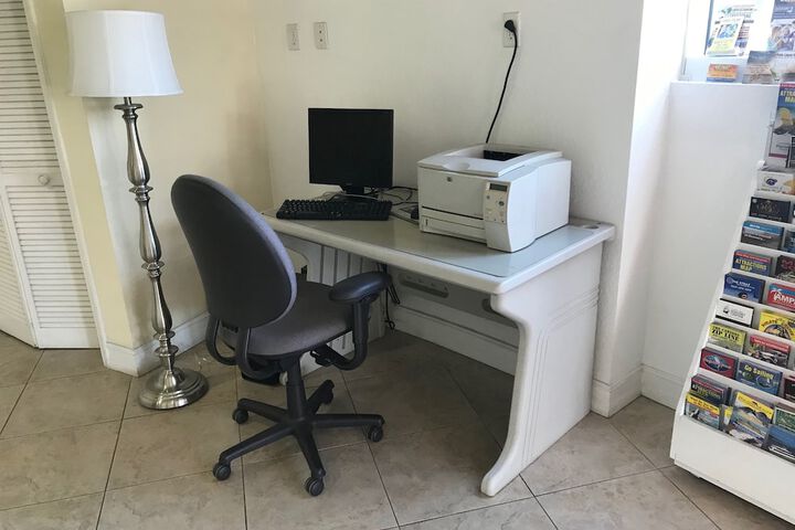 Business Center 35 of 41