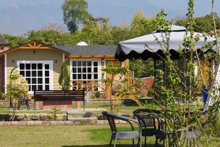 Jolly Retreat