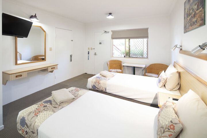 Room 7 of 132
