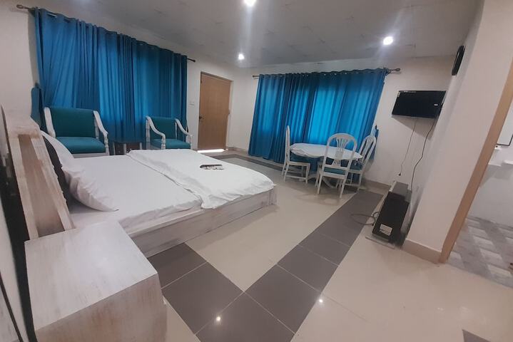 Room 15 of 54