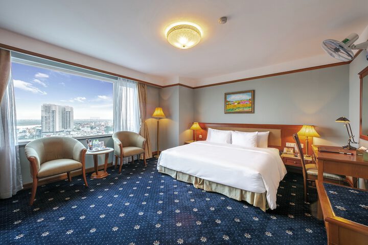 Room 26 of 119