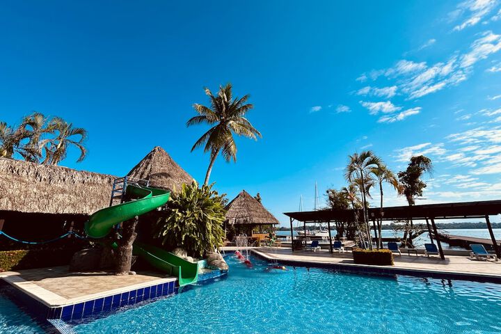 Pools & Facilities