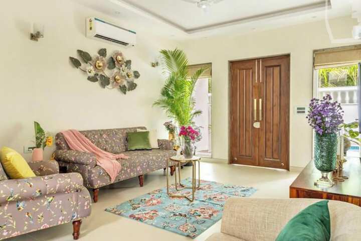 Room 42 of 67