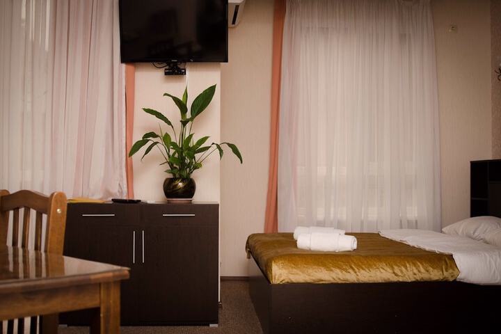Room 6 of 53