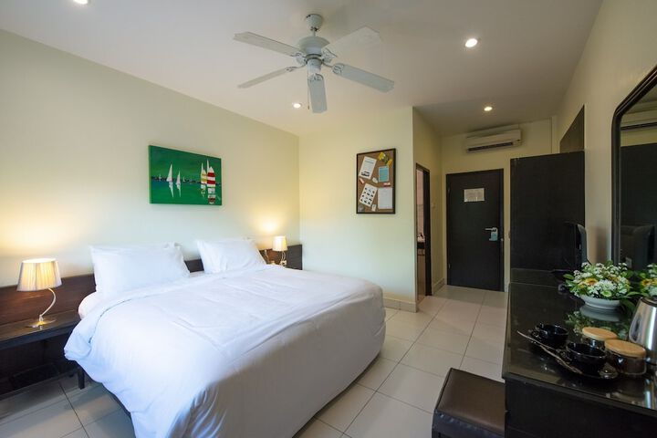 Room 3 of 46