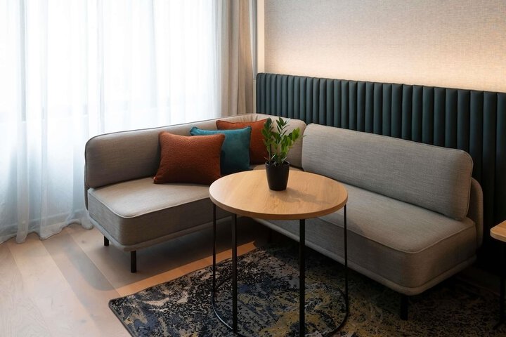 Room 53 of 111
