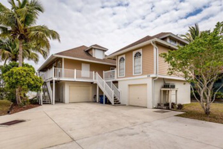 Anchors Away B Home in Fort Myers Beach, FL