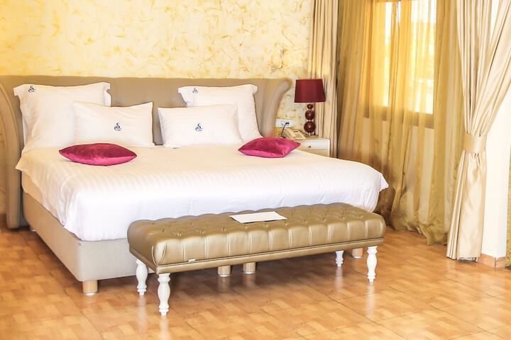 Room 39 of 63