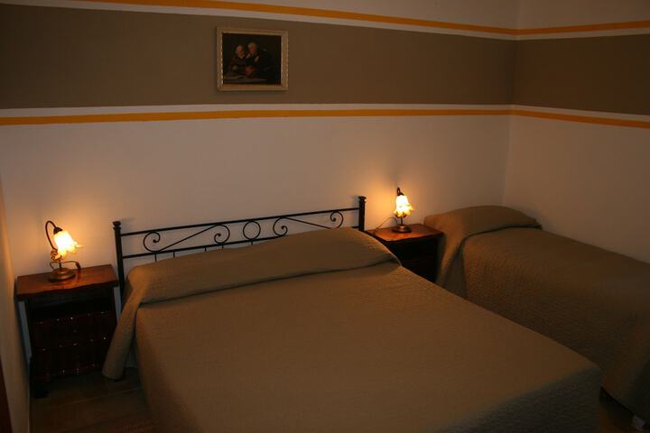 Room 3 of 30