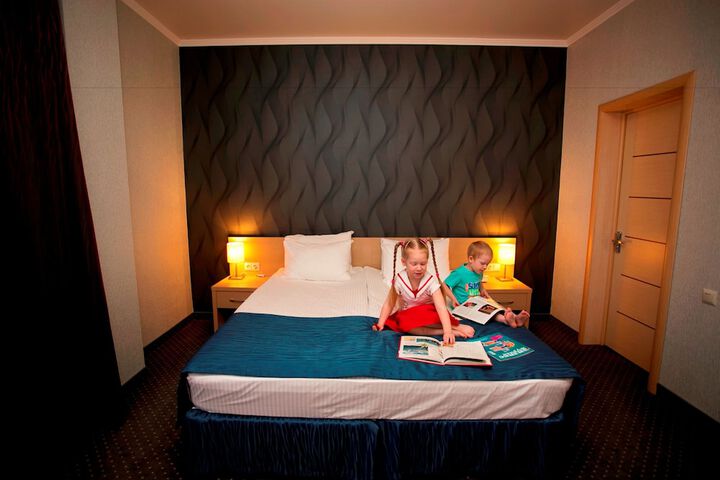 Room 15 of 36