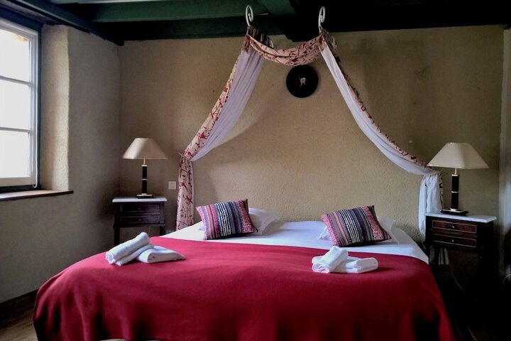 Room 6 of 31
