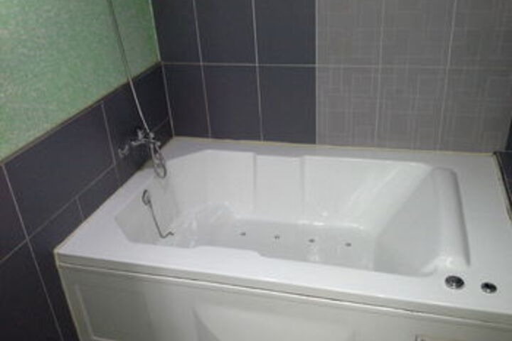 Hot Tub 60 of 68