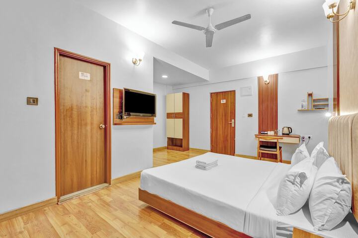 Room 6 of 27