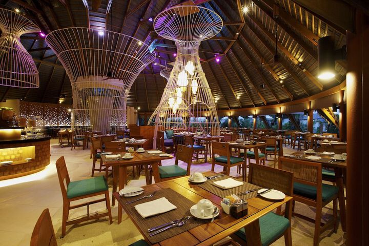 Dining 141 of 259