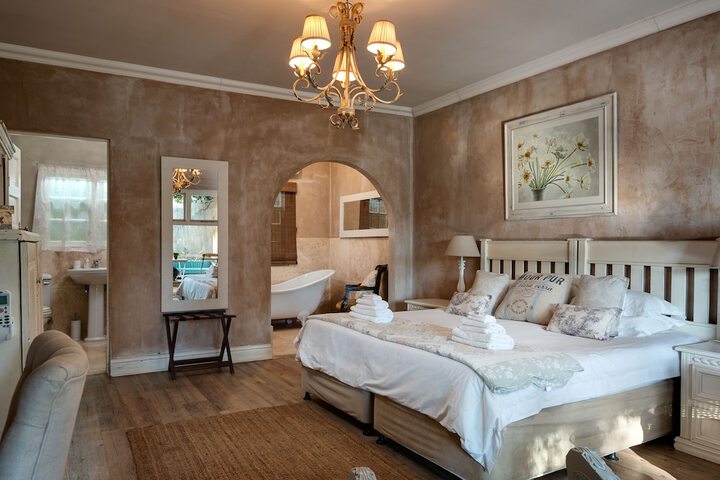 Room 10 of 47