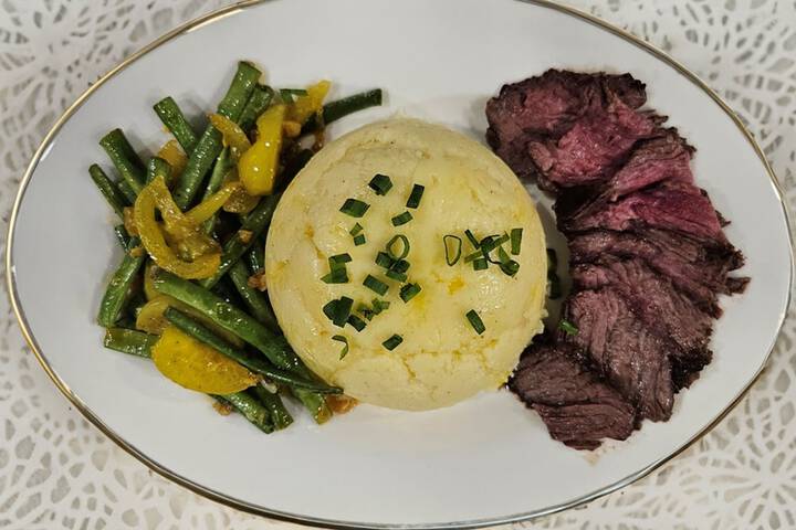 Dining 21 of 41