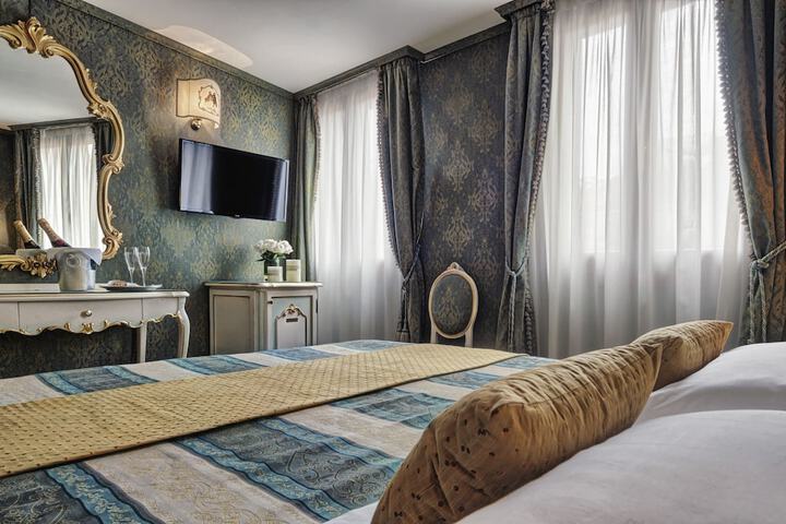 Room 21 of 54