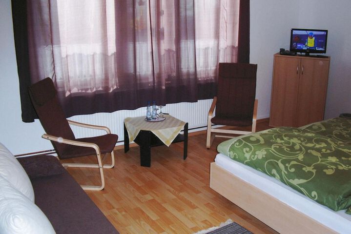 Room 21 of 68