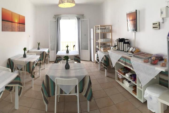 Dining Photos