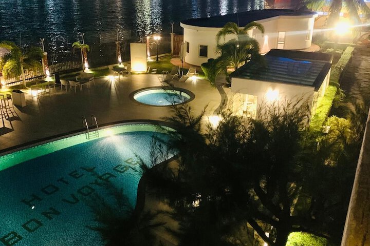 Pool 23 of 43