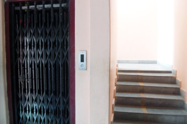 HOTEL AVADH VIHARA