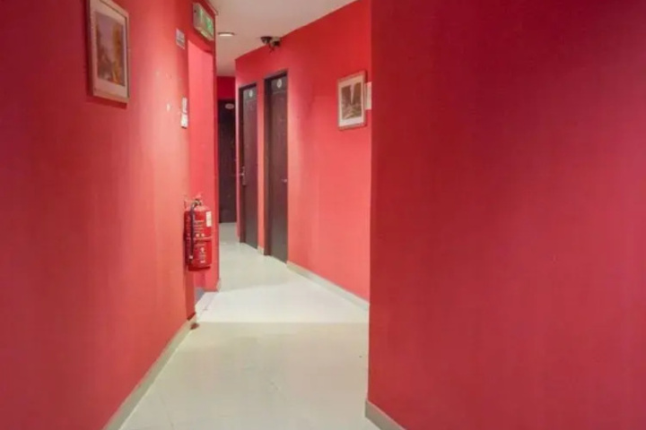 Room 12 of 13