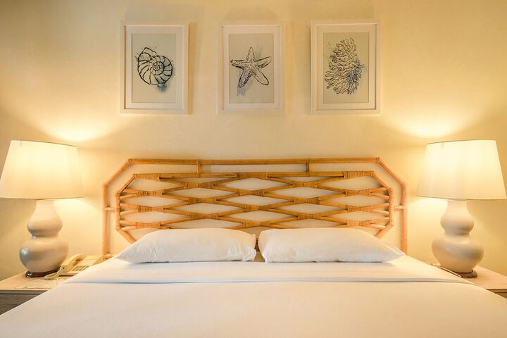 Room 4 of 71