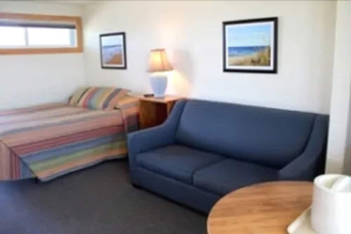 Room 41 of 190